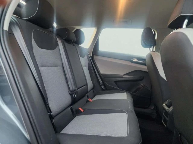 2022 Volkswagen Taos - Image 16 of 21