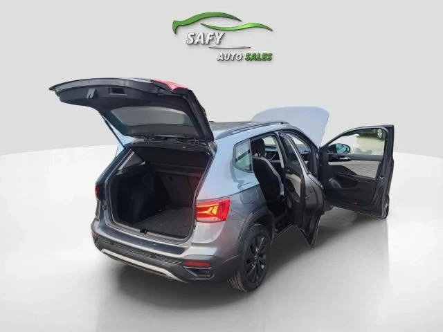 2022 Volkswagen Taos - Image 10 of 21