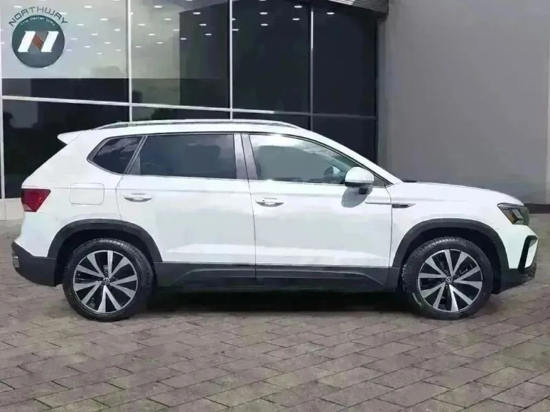 2022 Volkswagen Taos - Image 6 of 12