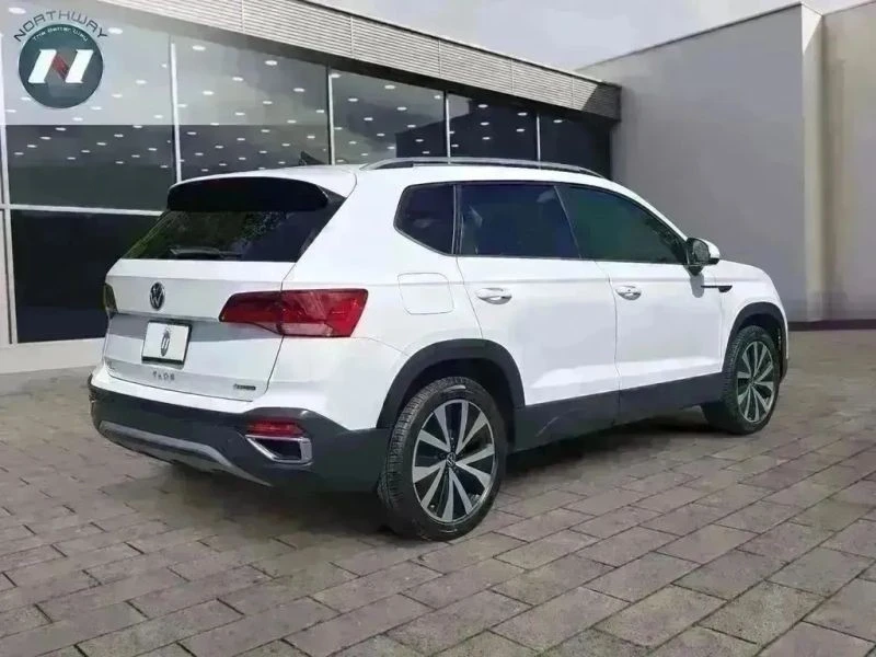 2022 Volkswagen Taos - Image 5 of 12