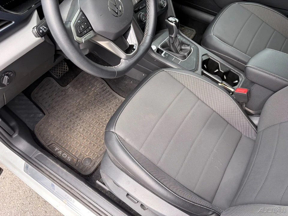 2022 Volkswagen Taos - Image 11 of 12