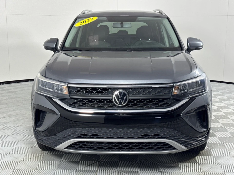 2022 Volkswagen Taos - Image 10 of 12