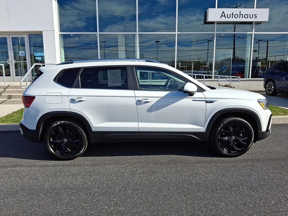 2022 Volkswagen Taos - Image 7 of 12