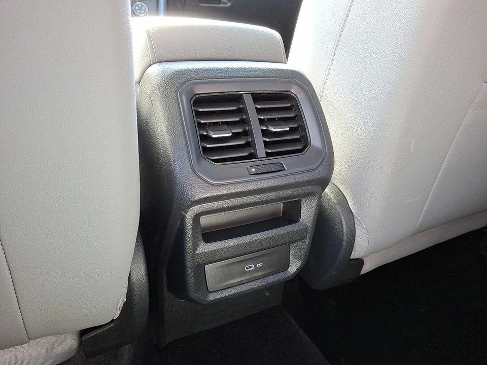 2022 Volkswagen Taos - Image 11 of 12