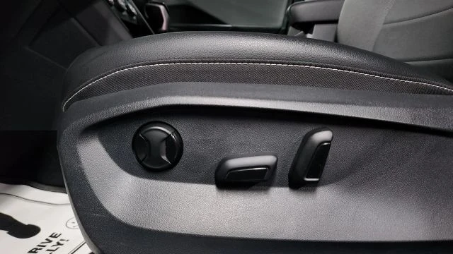 2022 Volkswagen Taos - Image 10 of 12