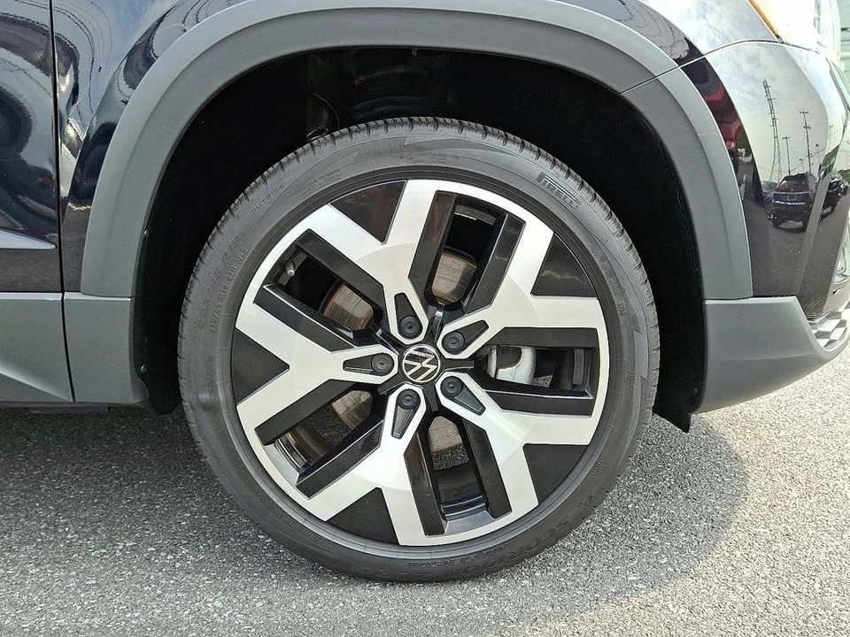 2022 Volkswagen Taos - Image 8 of 12