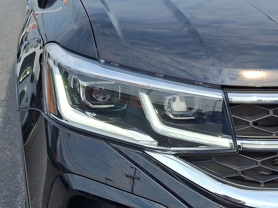 2022 Volkswagen Taos - Image 9 of 12