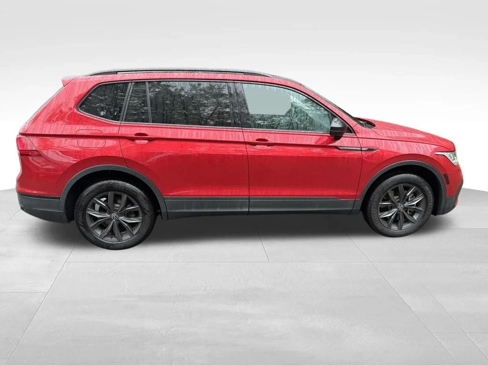 2022 Volkswagen Tiguan - Image 9 of 12