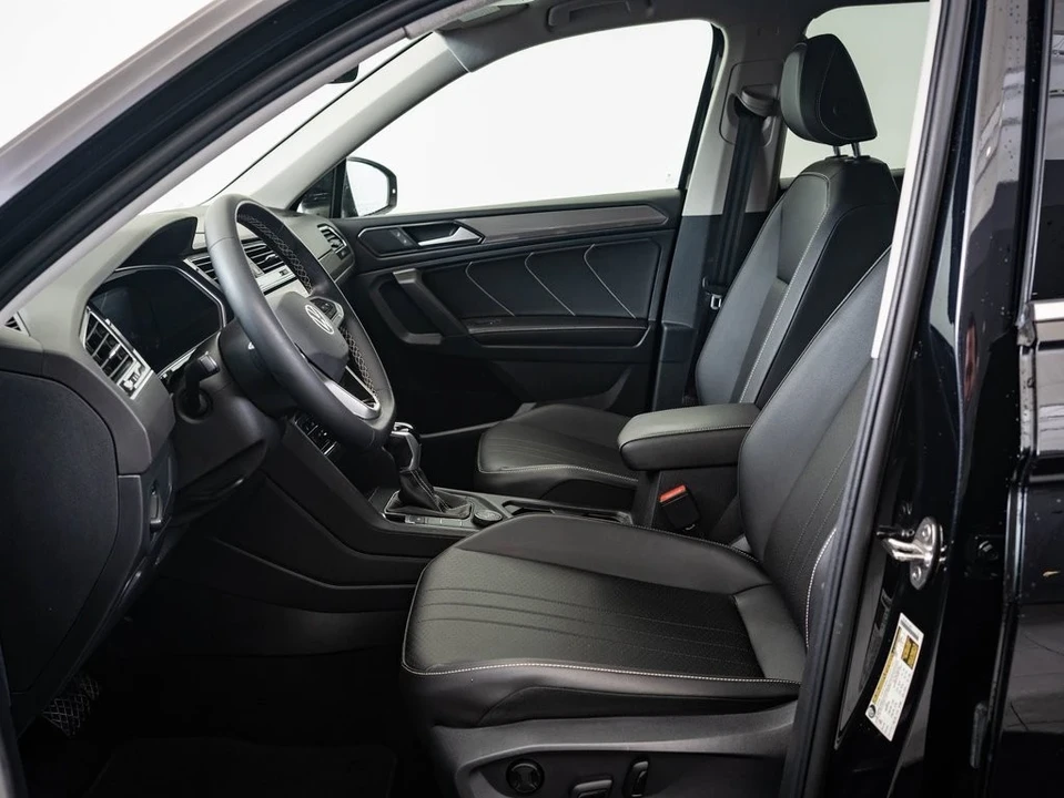 2022 Volkswagen Tiguan - Image 17 of 21
