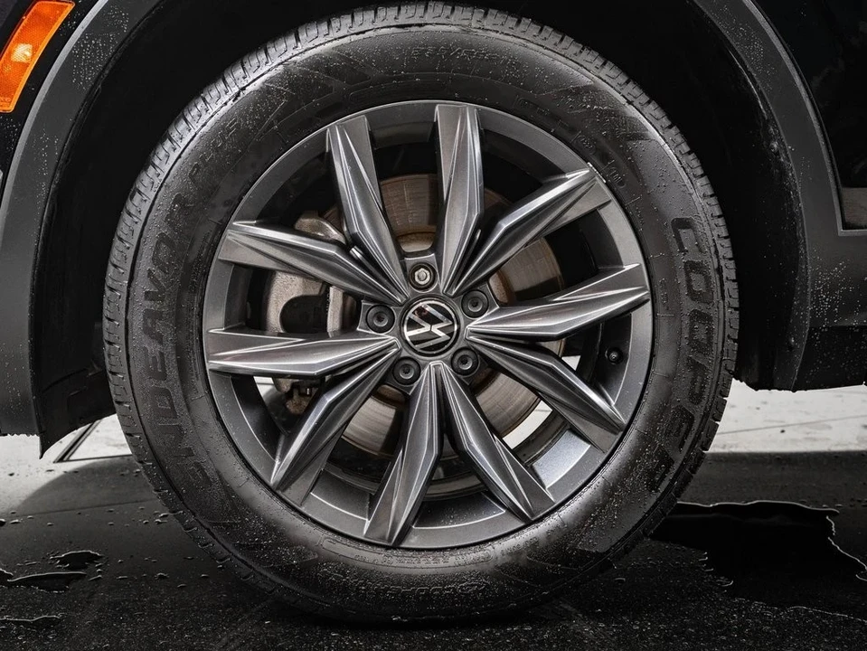 2022 Volkswagen Tiguan - Image 13 of 21