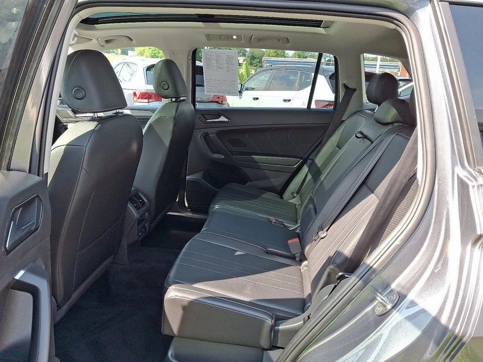 2022 Volkswagen Tiguan - Image 10 of 12