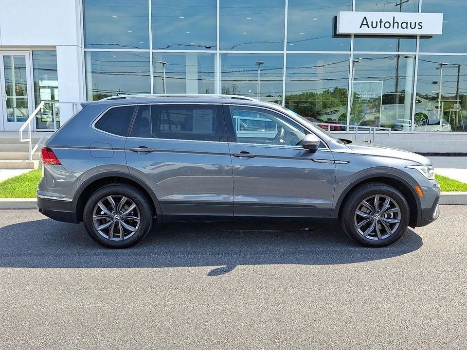 2022 Volkswagen Tiguan - Image 7 of 12