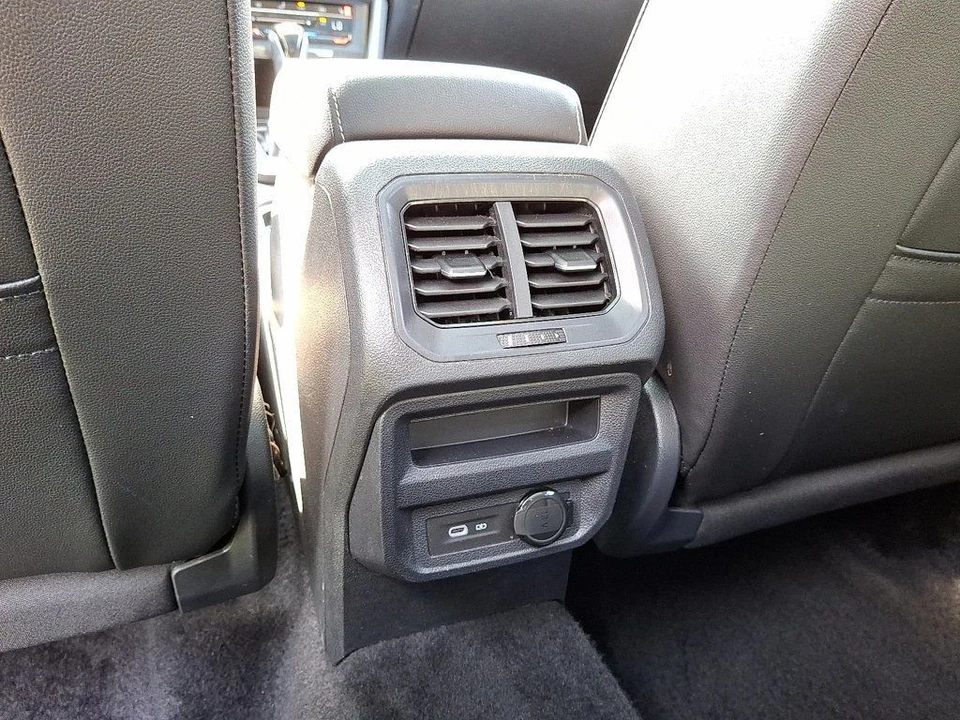 2022 Volkswagen Tiguan - Image 11 of 12