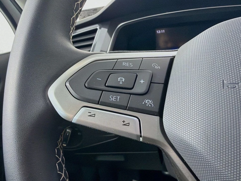 2022 Volkswagen Tiguan - Image 11 of 12