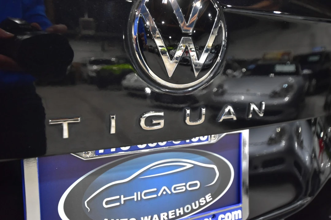 2022 Volkswagen Tiguan - Image 9 of 12