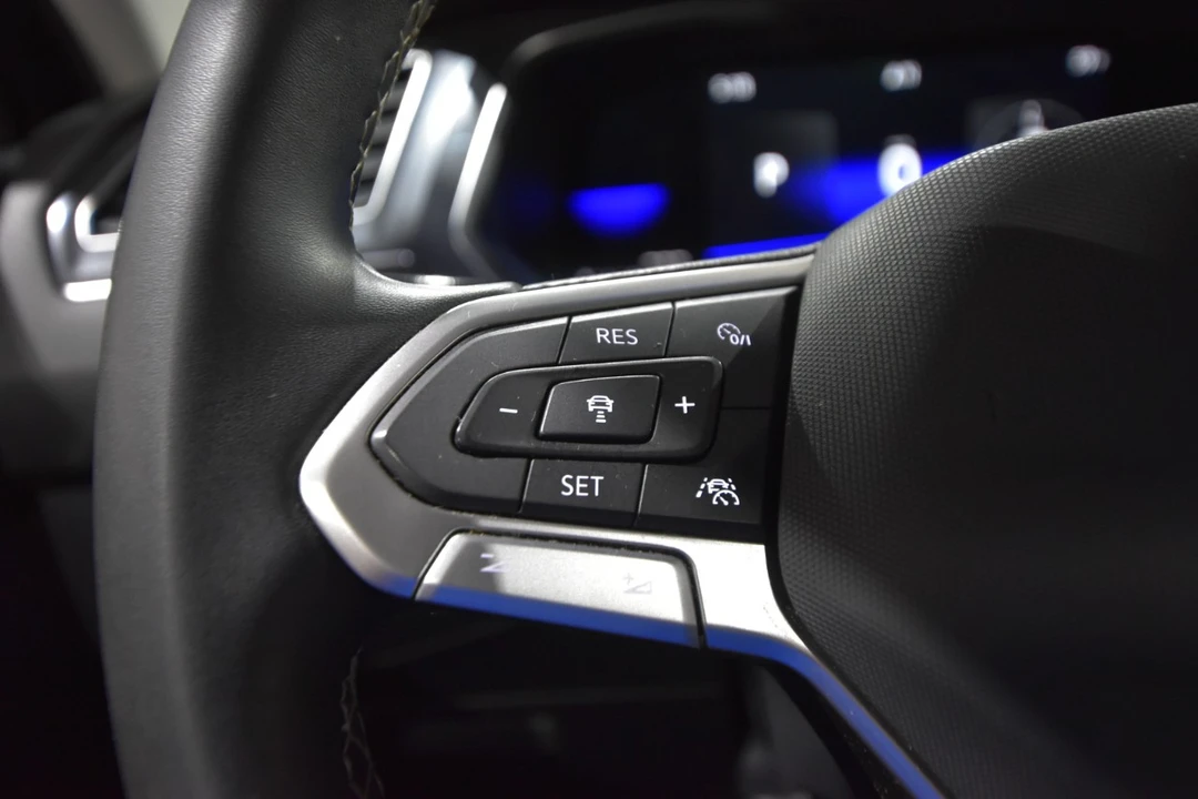 2022 Volkswagen Tiguan - Image 19 of 21