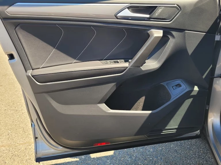 2022 Volkswagen Tiguan - Image 6 of 16