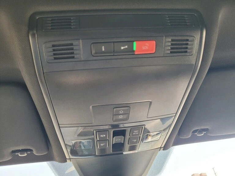 2022 Volkswagen Tiguan - Image 14 of 16