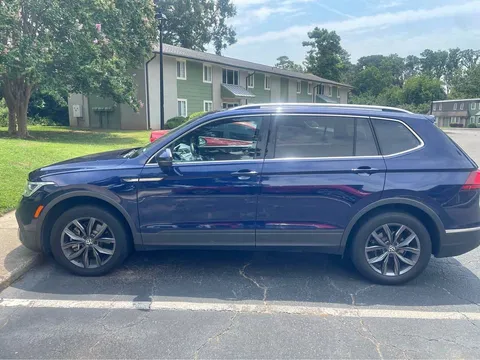 2022 Volkswagen Tiguan 2.0T SE Sport Utility 4D