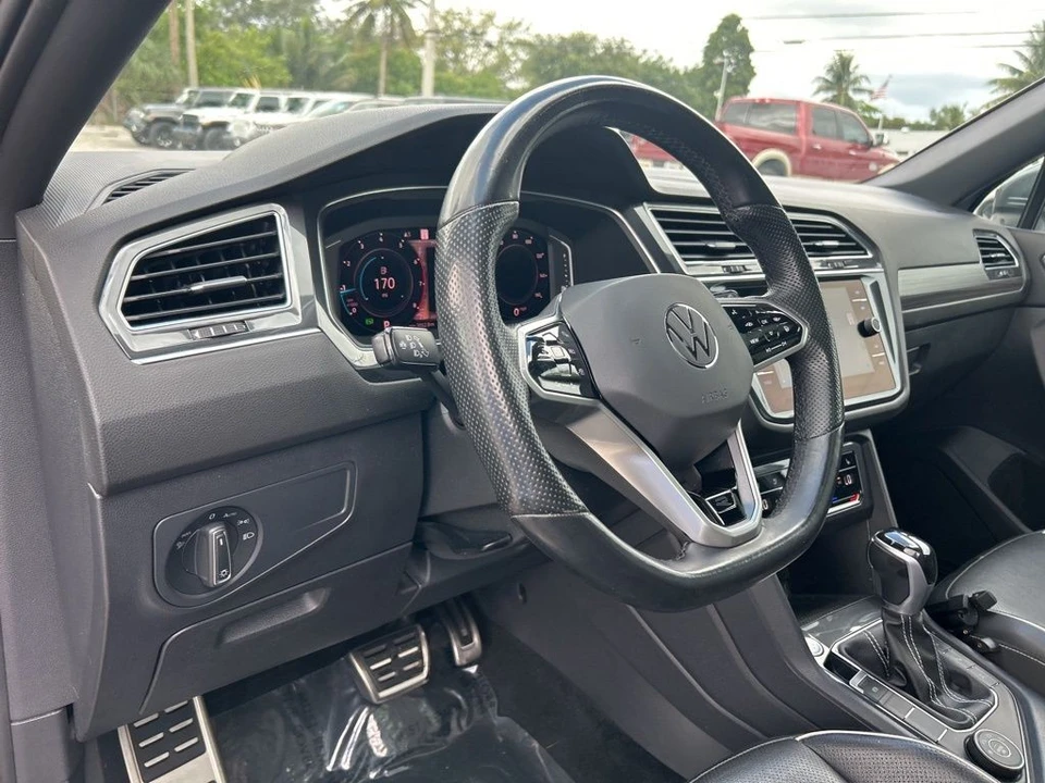 2022 Volkswagen Tiguan - Image 11 of 12