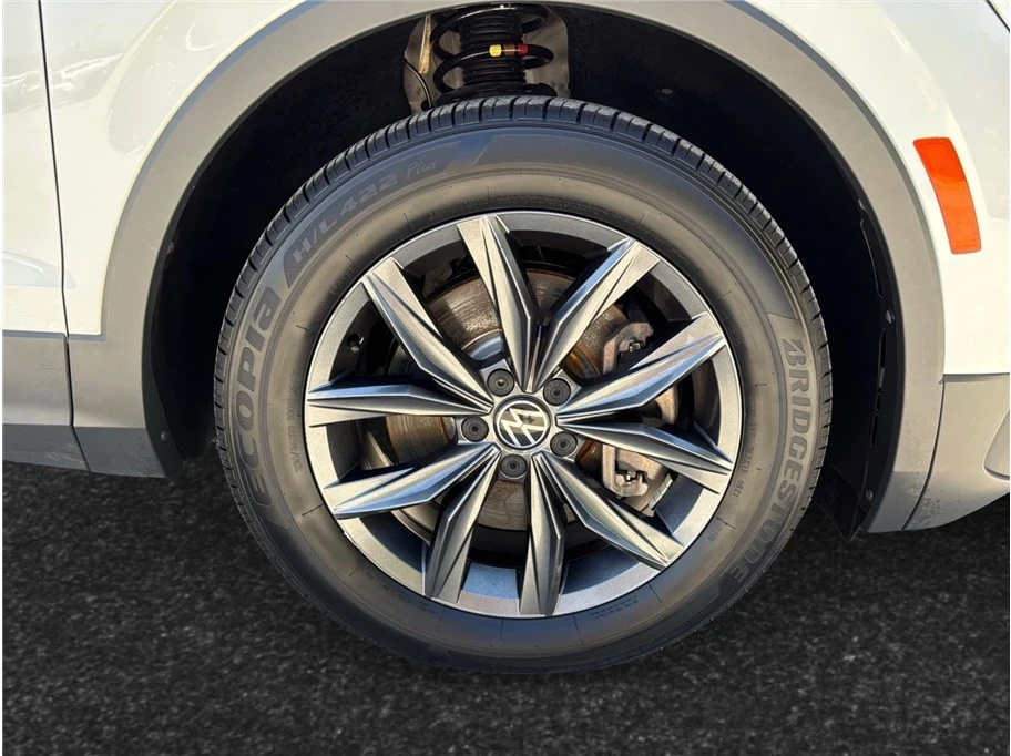 2022 Volkswagen Tiguan - Image 13 of 21