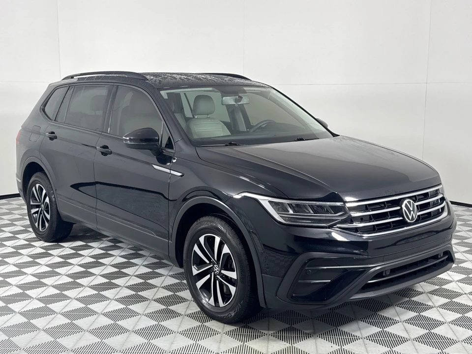 2022 Volkswagen Tiguan - Image 3 of 12
