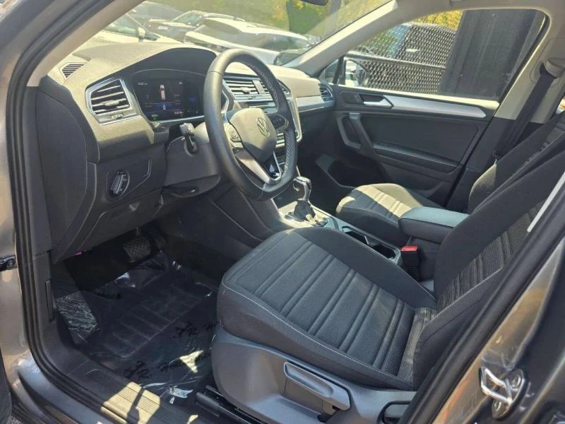 2022 Volkswagen Tiguan - Image 8 of 12