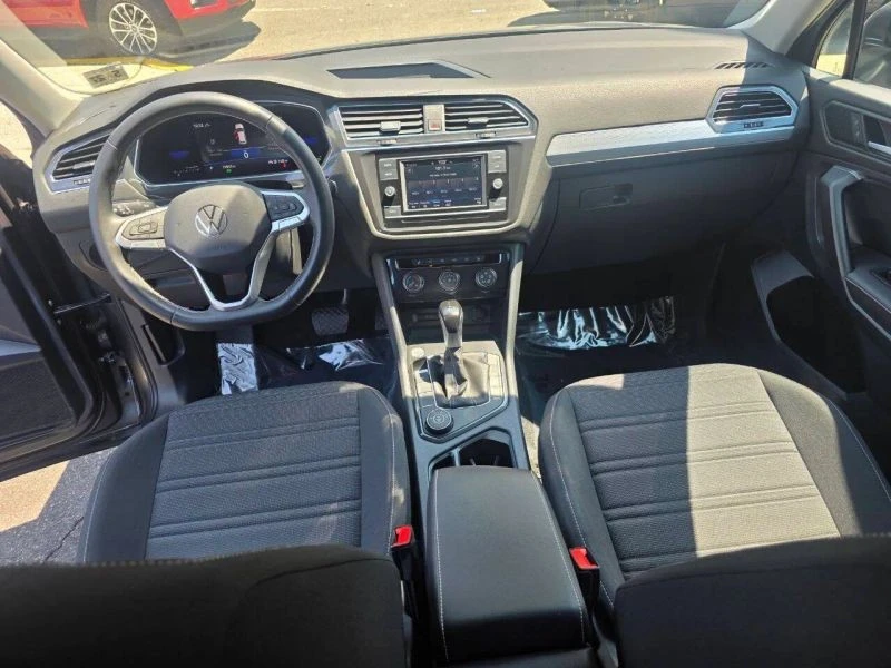 2022 Volkswagen Tiguan - Image 10 of 12