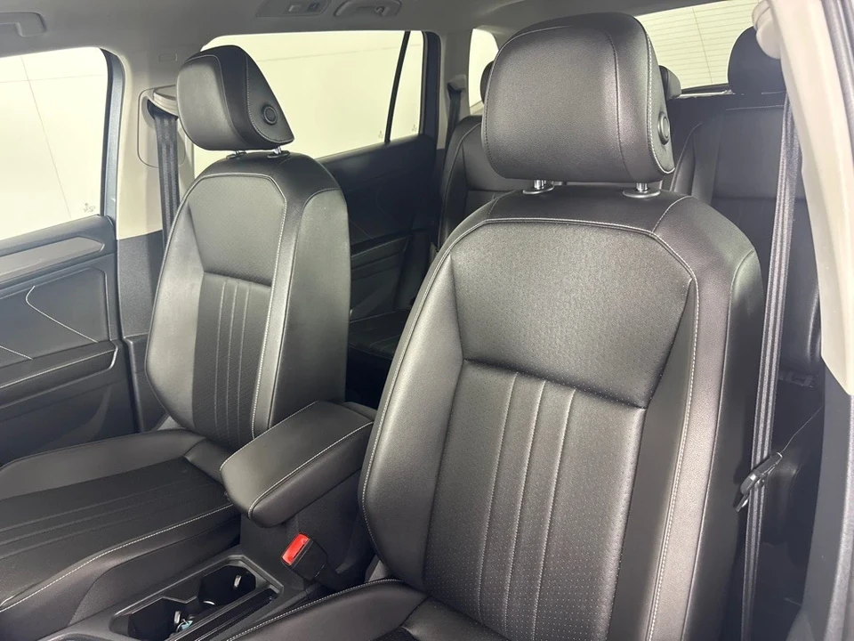 2022 Volkswagen Tiguan - Image 11 of 12
