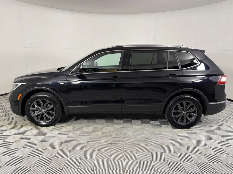 2022 Volkswagen Tiguan - Image 8 of 12