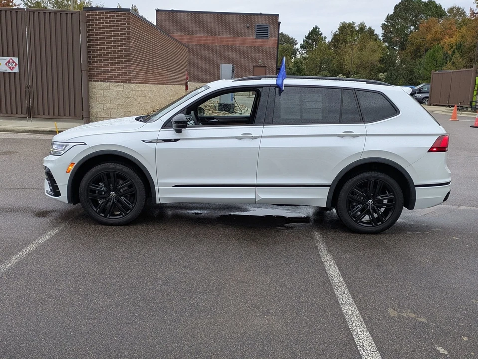 2022 Volkswagen Tiguan - Image 7 of 12