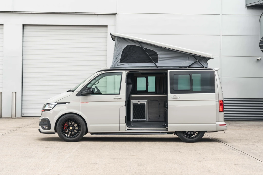 2022 Volkswagen EuroVan - Image 12 of 31