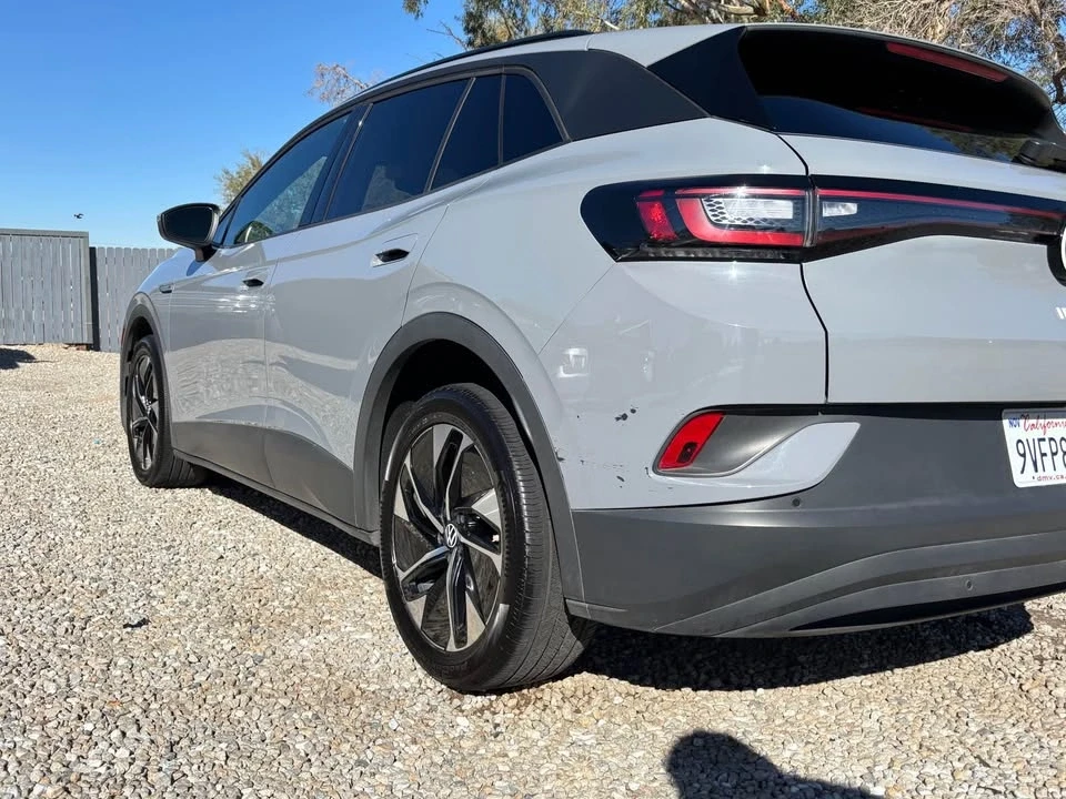 2022 Volkswagen ID.4 - Image 2 of 8