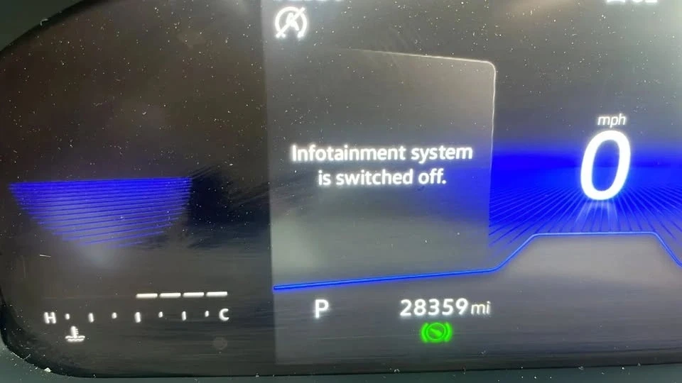 2022 Volkswagen Taos - Image 11 of 18