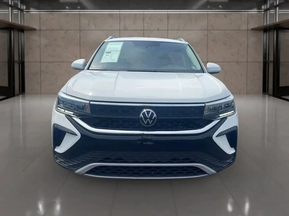 2022 Volkswagen Taos - Image 7 of 18