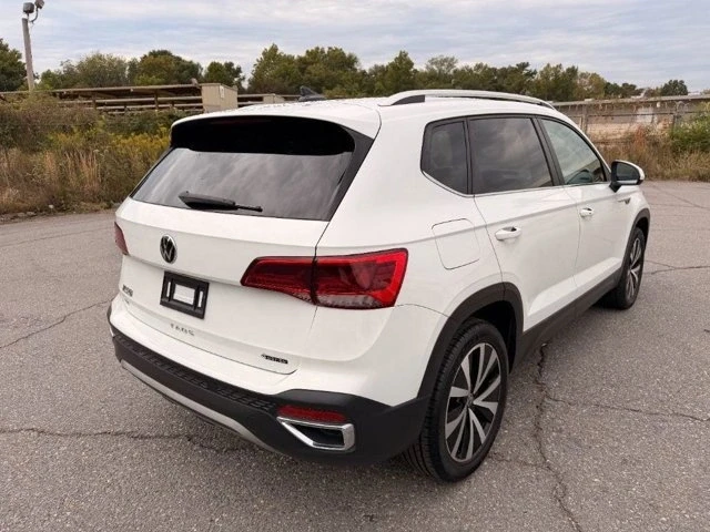 2022 Volkswagen Taos - Image 5 of 9