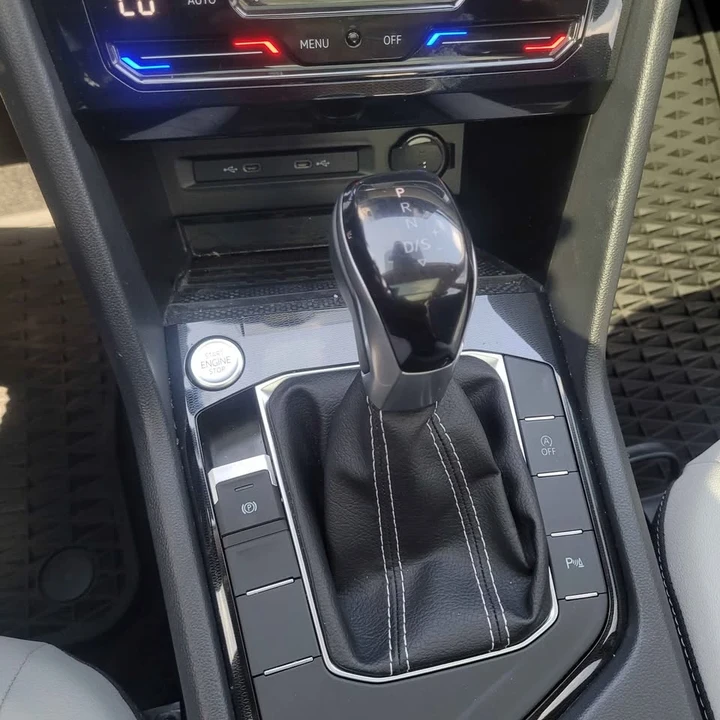2022 Volkswagen Tiguan - Image 13 of 20