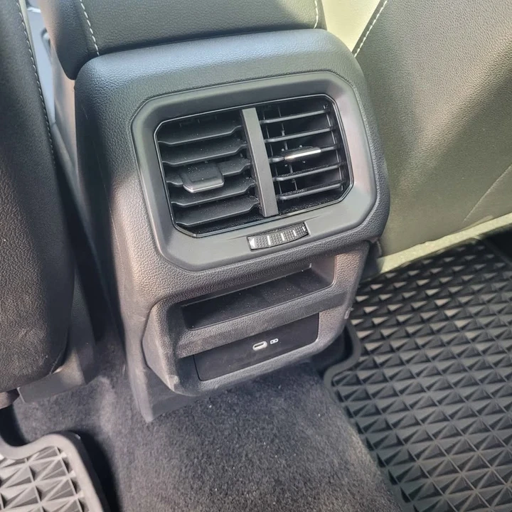 2022 Volkswagen Tiguan - Image 15 of 20