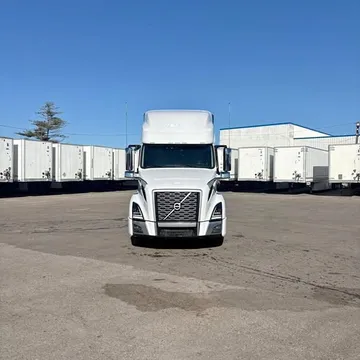 2022 Volvo VNL760