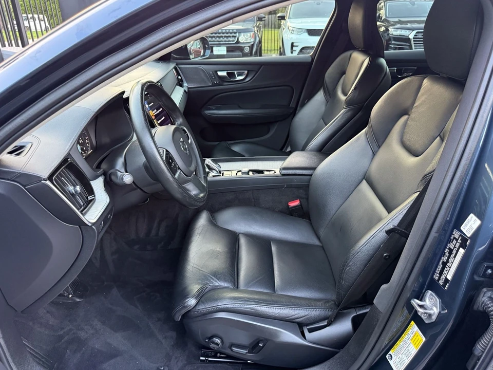 2022 Volvo S60 3rd Gen - Image 10 of 12