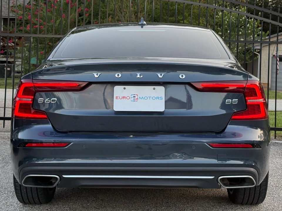 2022 Volvo S60 3rd Gen - Image 8 of 12