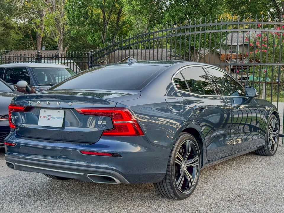 2022 Volvo S60 3rd Gen - Image 7 of 12