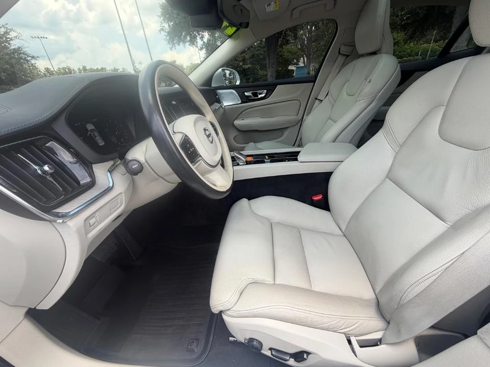 2022 Volvo S60 3rd Gen - Image 7 of 31