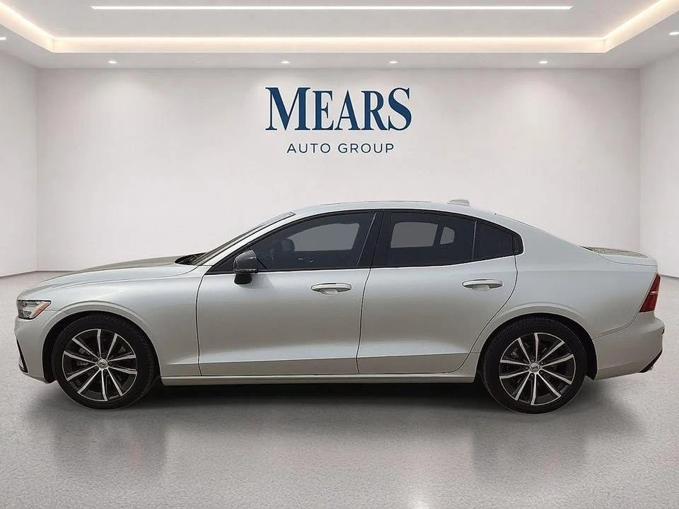 2022 Volvo S60 3rd Gen - Image 2 of 12
