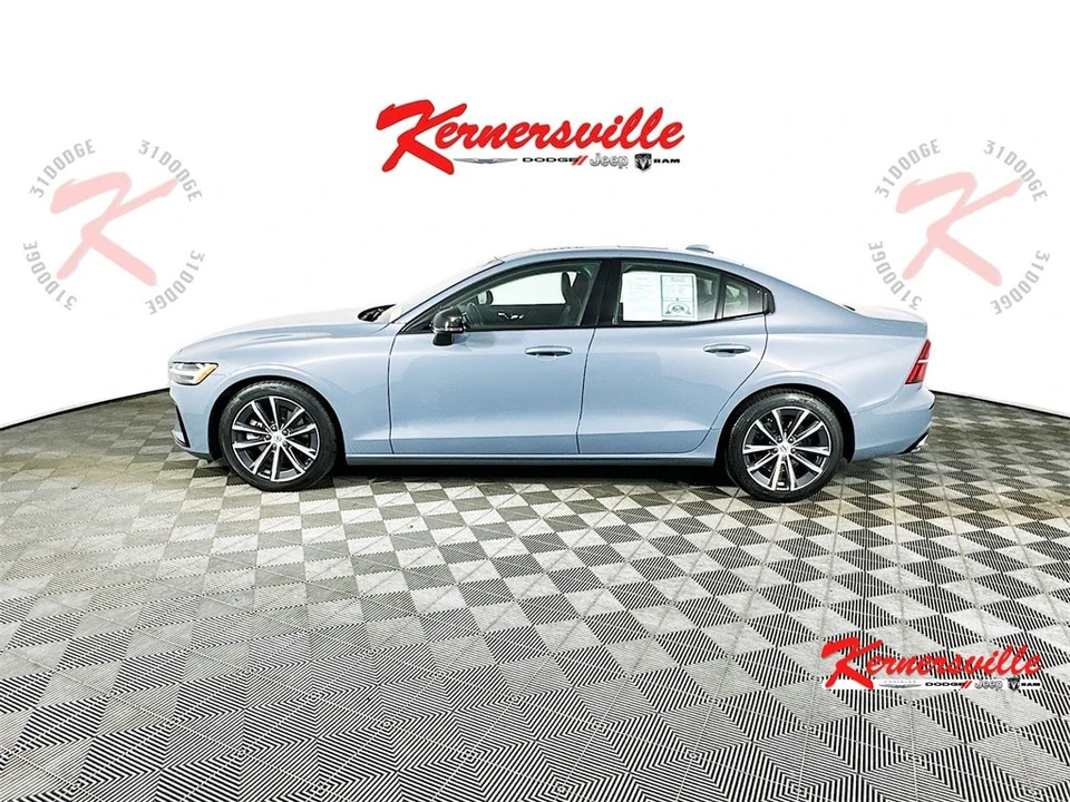 2022 Volvo S60 3rd Gen - Image 4 of 12
