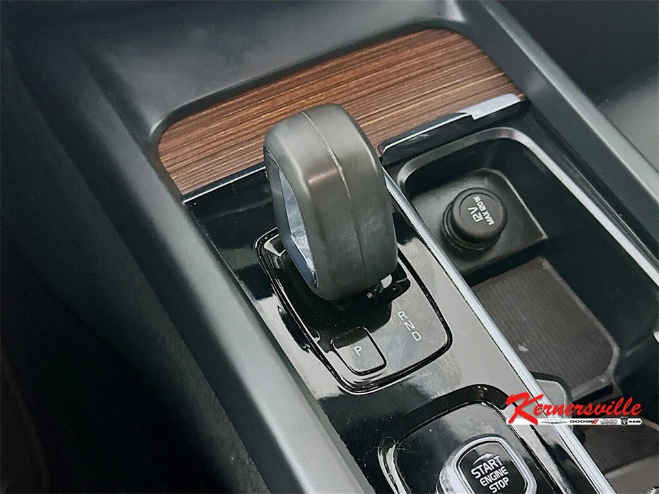 2022 Volvo S60 3rd Gen - Image 16 of 21