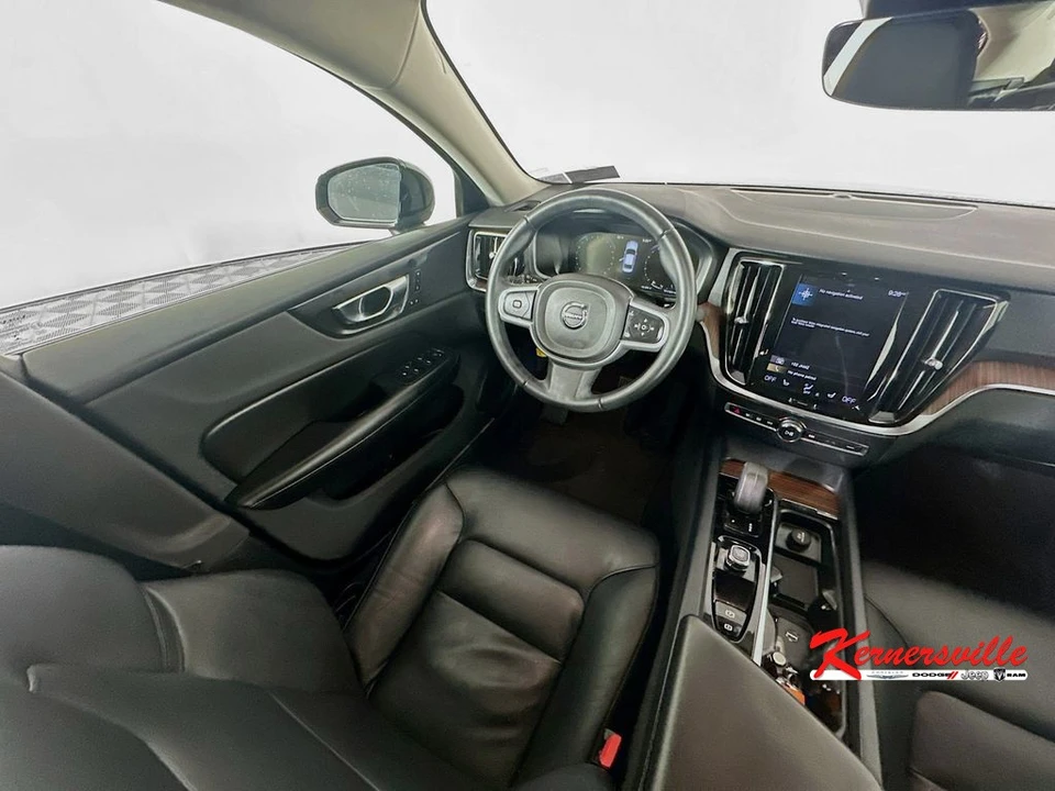 2022 Volvo S60 3rd Gen - Image 9 of 12