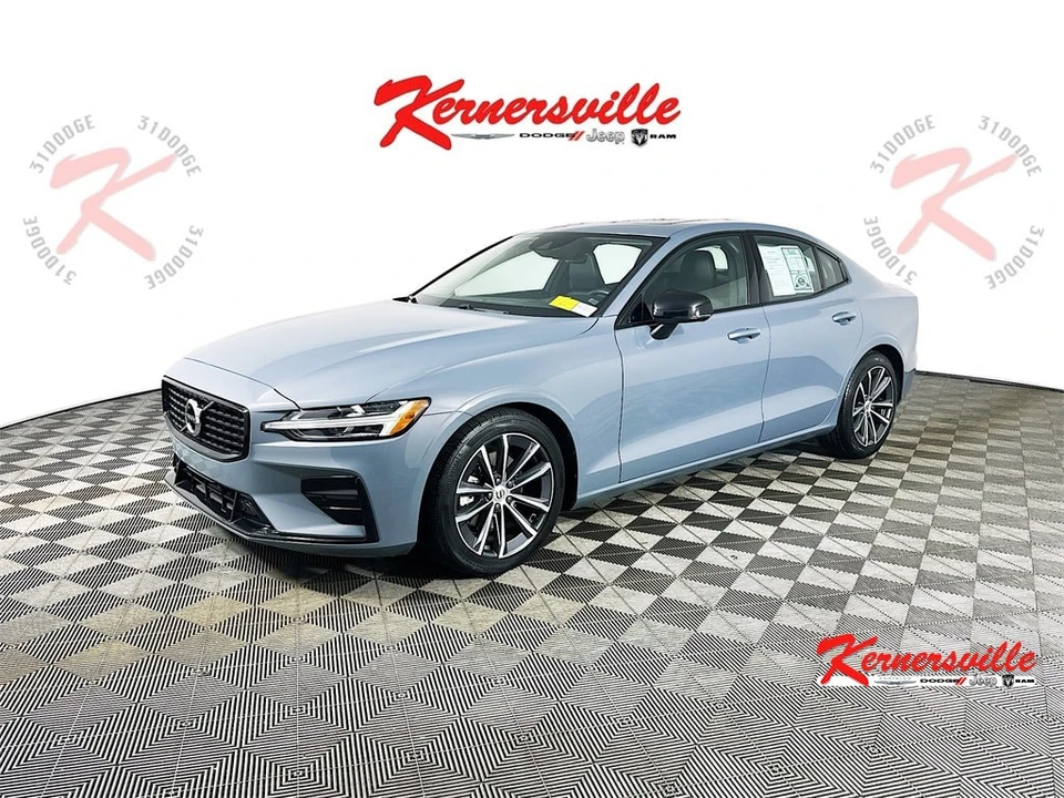 2022 Volvo S60 3rd Gen - Image 3 of 12