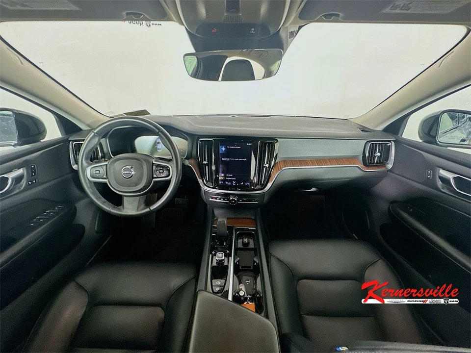 2022 Volvo S60 3rd Gen - Image 10 of 12
