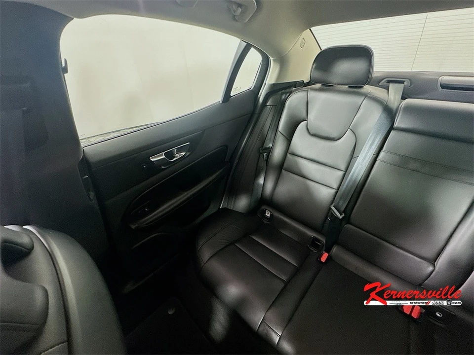 2022 Volvo S60 3rd Gen - Image 12 of 21